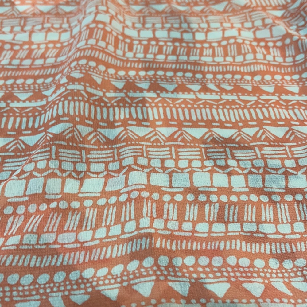 Spoiled Pattern Tank Size L - Picture 5 of 5